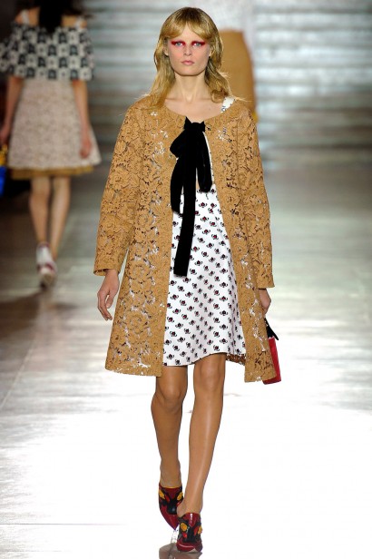 desfle-miumiu-paris-verao2012-125