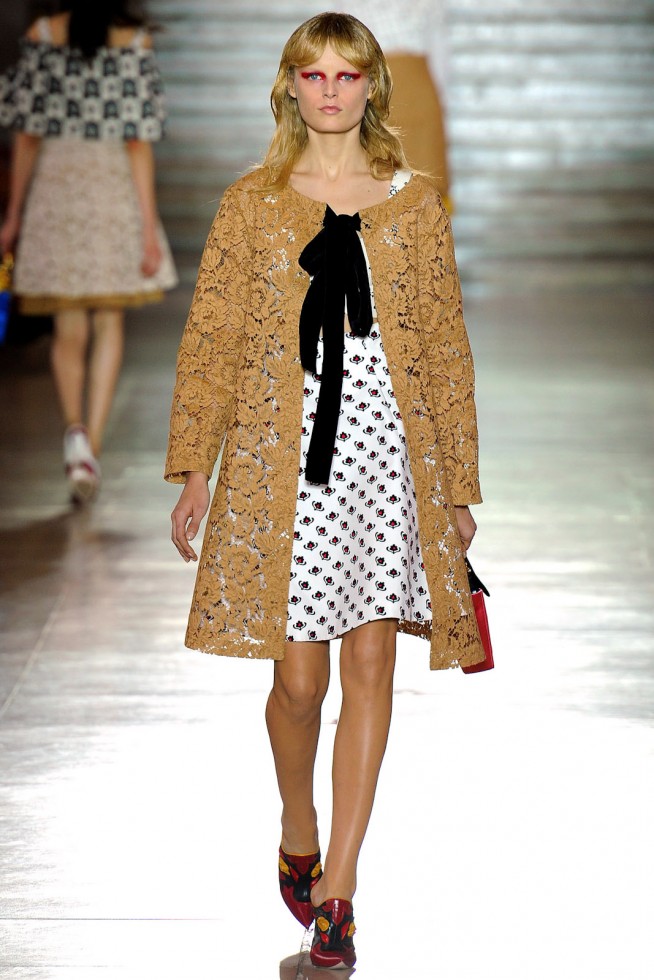 desfle-miumiu-paris-verao2012-125
