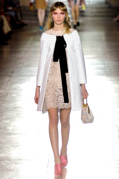 desfle-miumiu-paris-verao2012-128