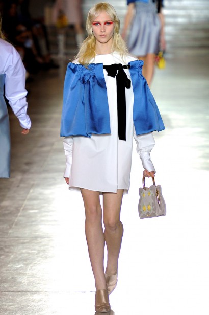 desfle-miumiu-paris-verao2012-133