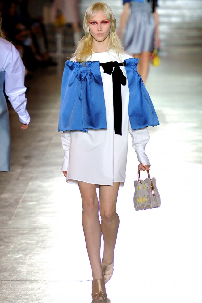 desfle-miumiu-paris-verao2012-133