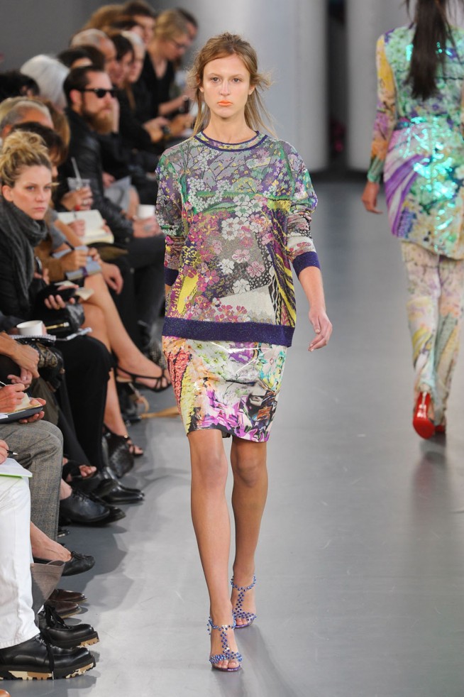 desfile-mary-katrantzou-londres-verao2012-113