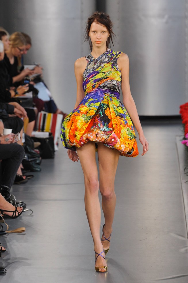 desfile-mary-katrantzou-londres-verao2012-122