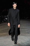 desfile-givenchy-paris-men-inverno2012-100