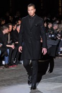 desfile-givenchy-paris-men-inverno2012-104