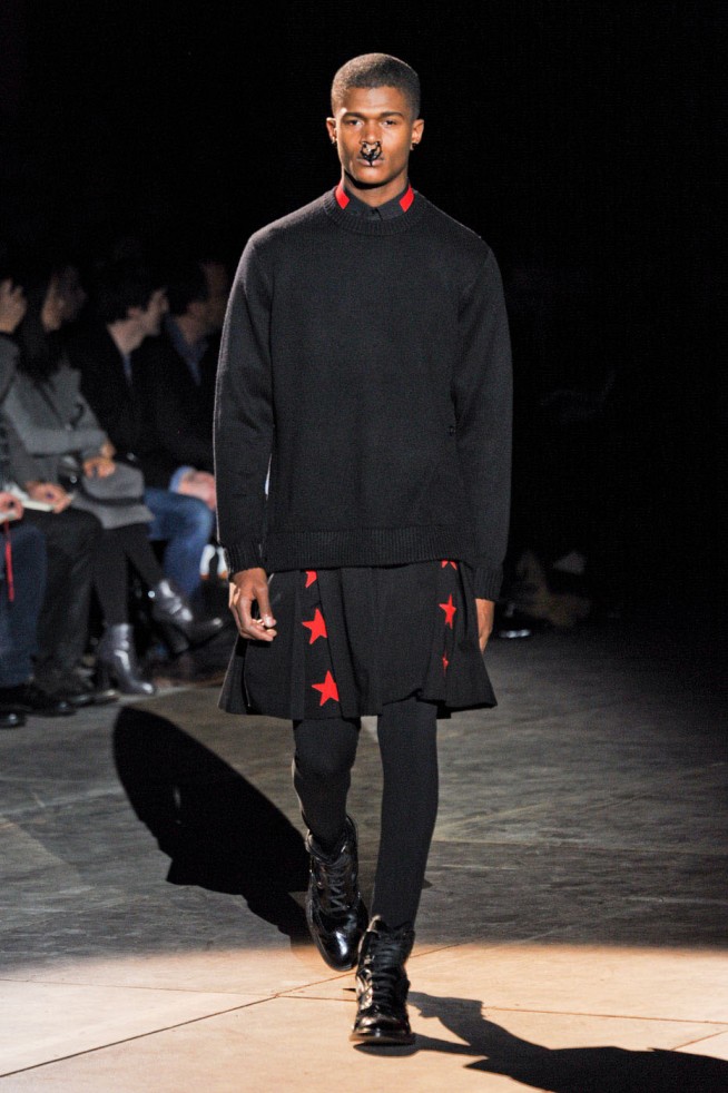 desfile-givenchy-paris-men-inverno2012-106