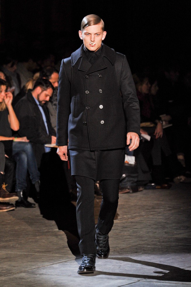 desfile-givenchy-paris-men-inverno2012-110