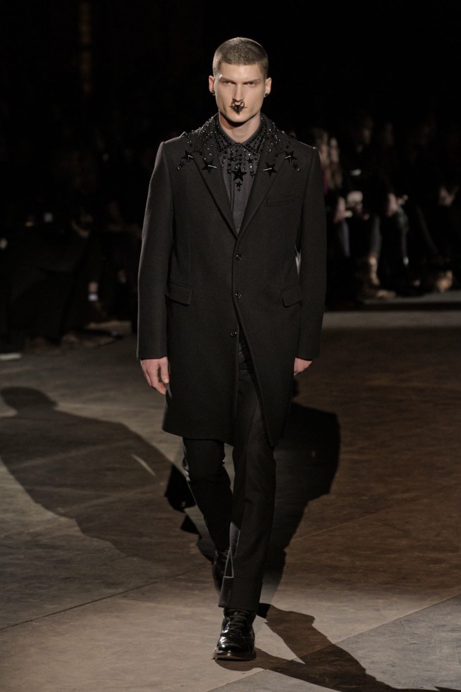 desfile-givenchy-paris-men-inverno2012-143