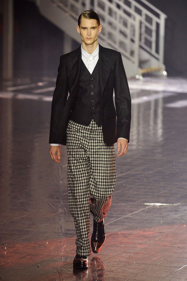 desfile-john-galliano-paris-men-inverno2012-104