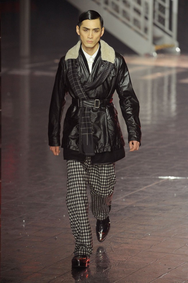 desfile-john-galliano-paris-men-inverno2012-107