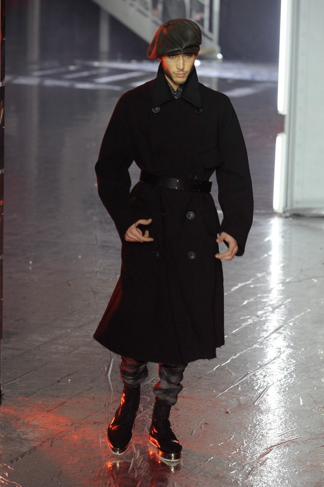 desfile-john-galliano-paris-men-inverno2012-110
