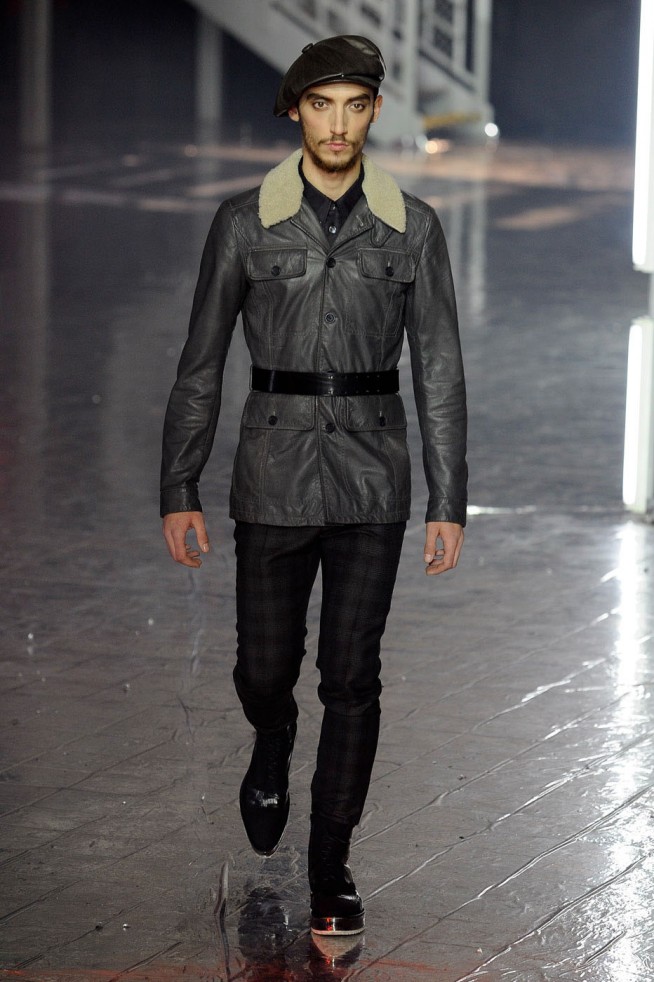 desfile-john-galliano-paris-men-inverno2012-115