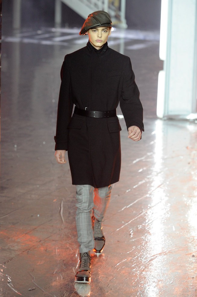 desfile-john-galliano-paris-men-inverno2012-119