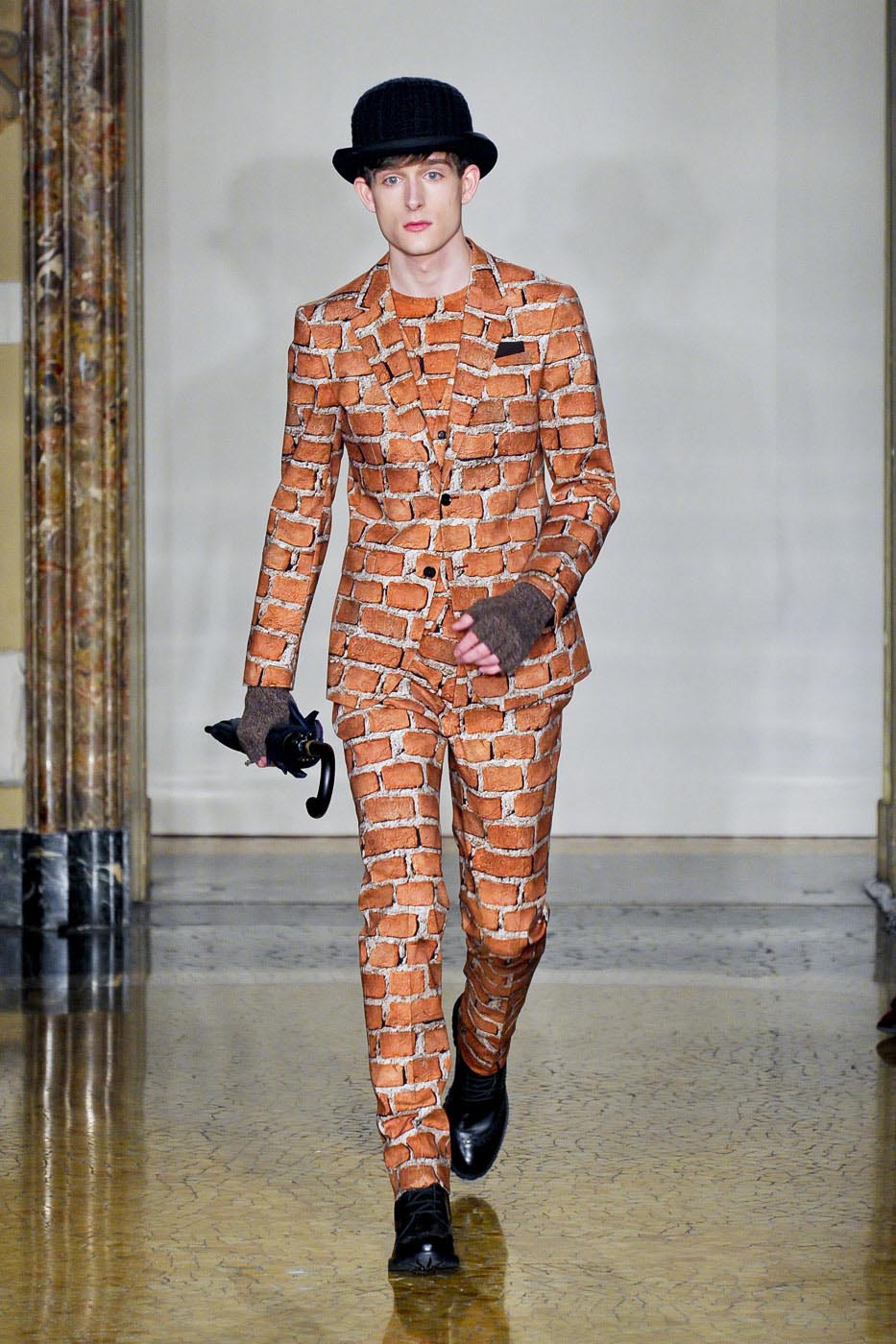 desfile-moschino-men-milao-inverno2012-100