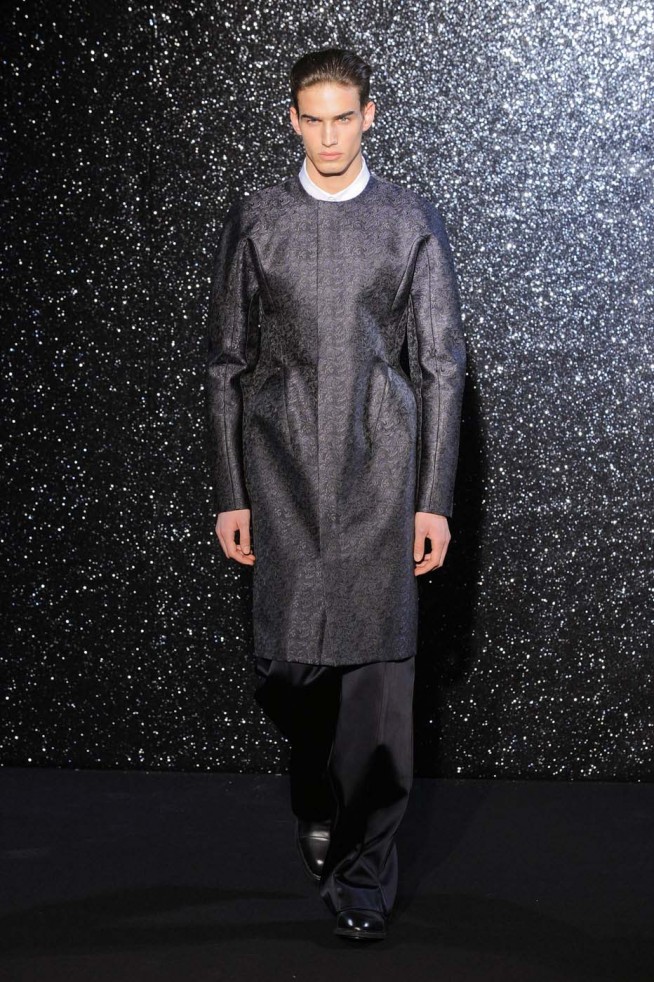 desfile-mugler-parismen-inverno2012-104