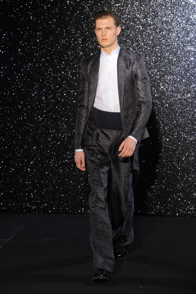 desfile-mugler-parismen-inverno2012-105