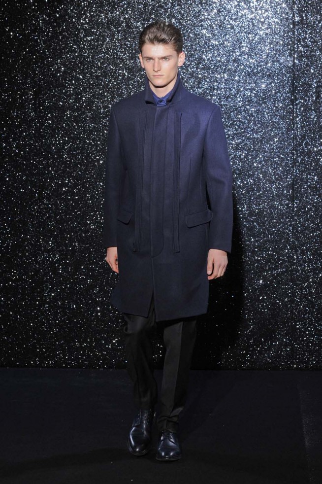 desfile-mugler-parismen-inverno2012-115