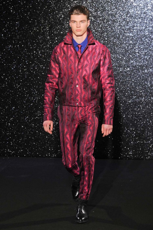 desfile-mugler-parismen-inverno2012-119
