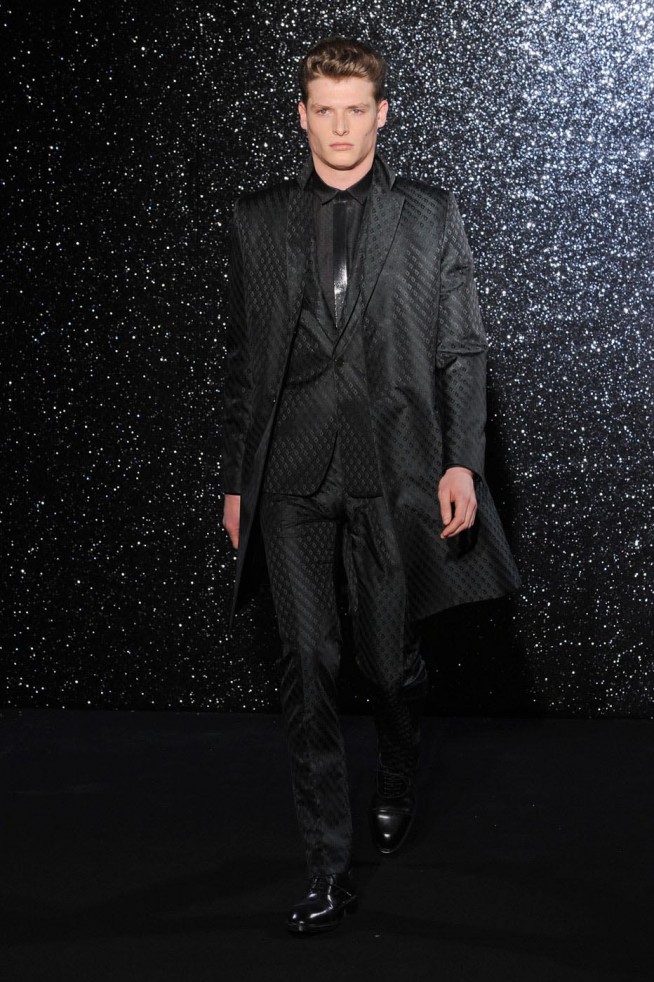 desfile-mugler-parismen-inverno2012-121