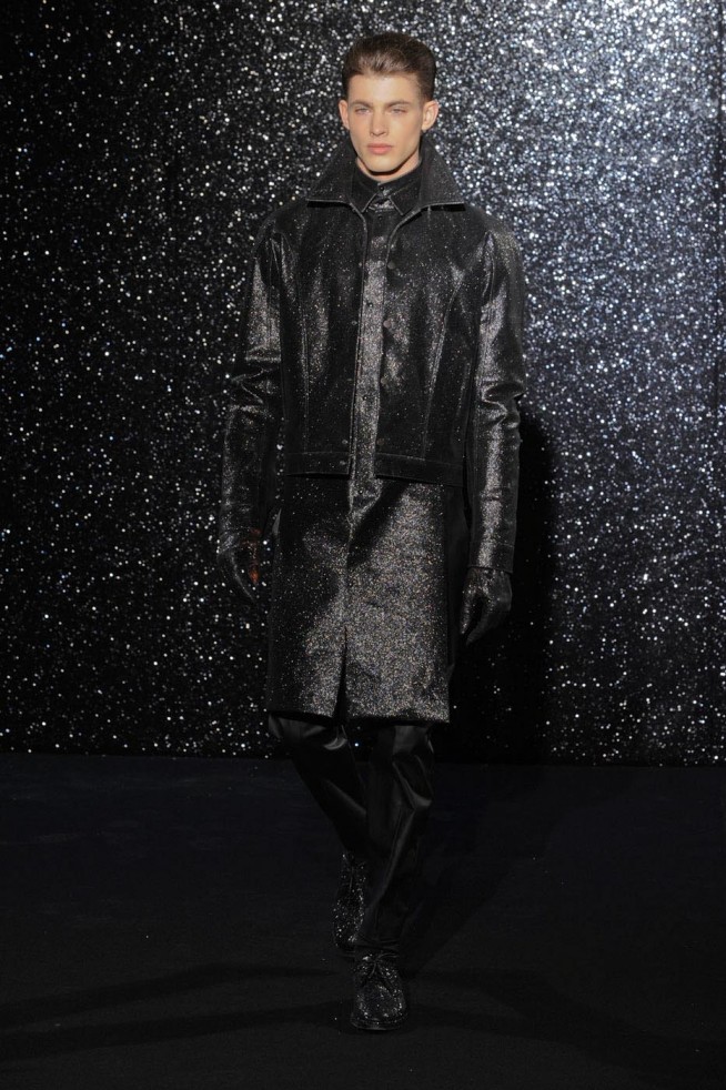desfile-mugler-parismen-inverno2012-127