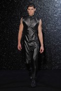 desfile-mugler-parismen-inverno2012-128