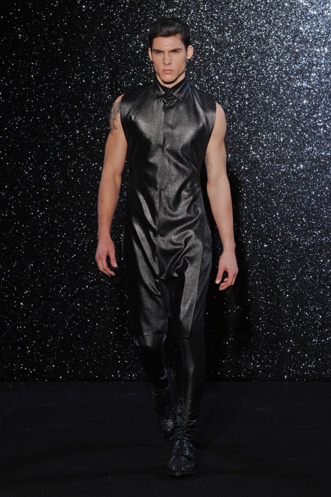 desfile-mugler-parismen-inverno2012-128