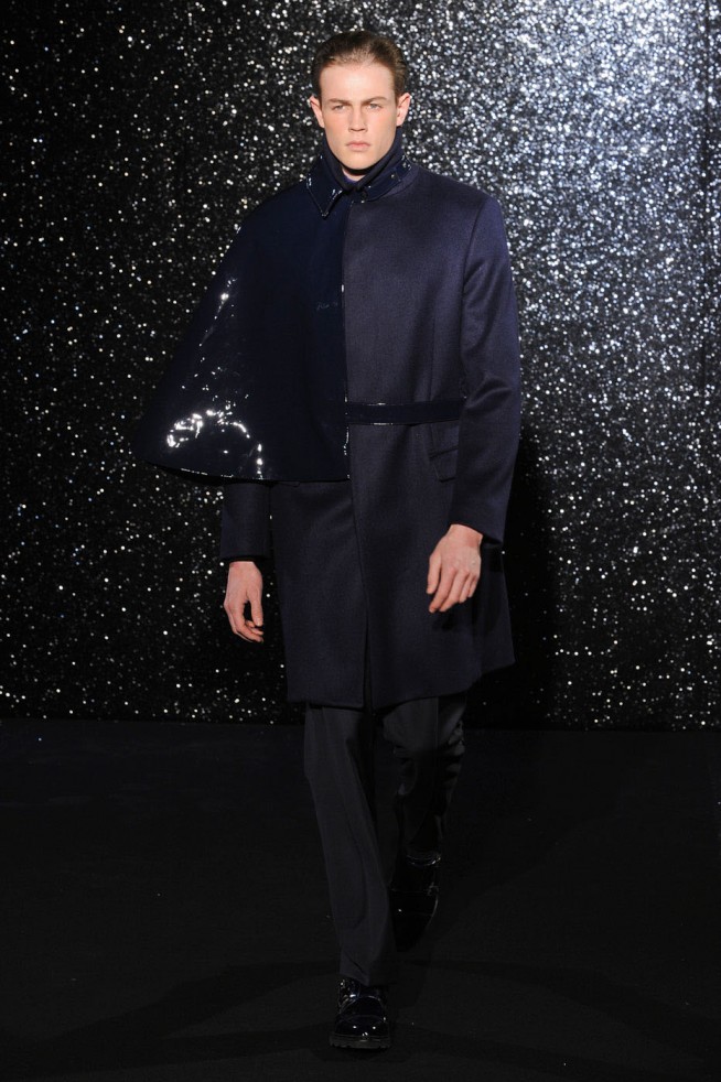 desfile-mugler-parismen-inverno2012-129