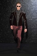 desfile-mugler-parismen-inverno2012-131