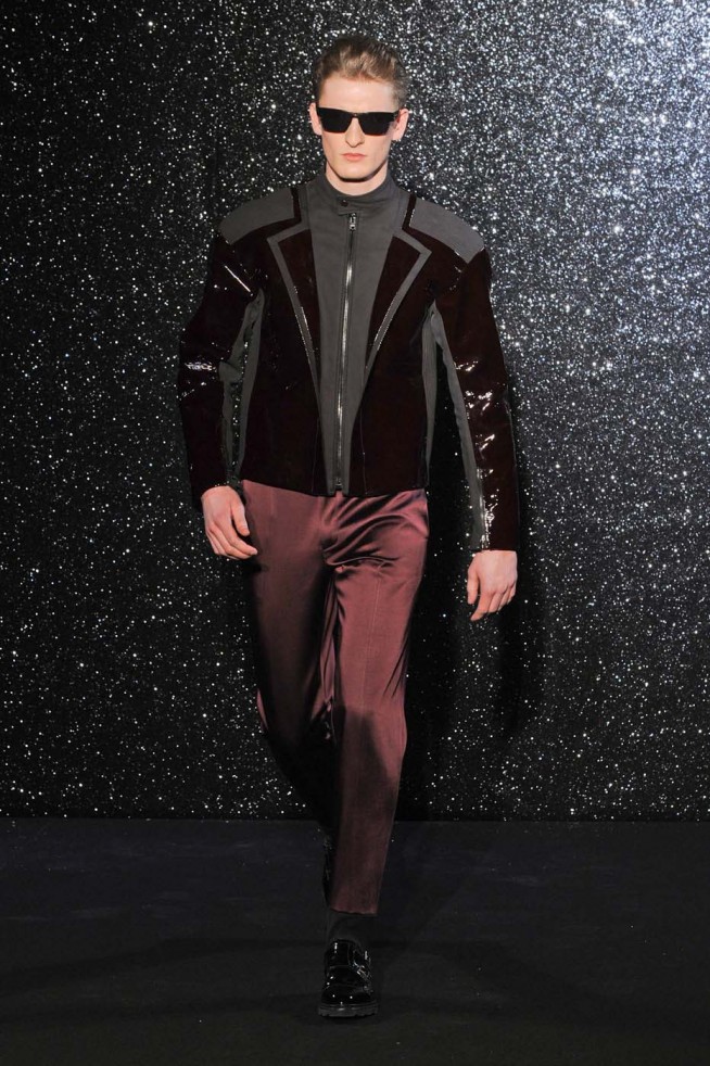 desfile-mugler-parismen-inverno2012-131