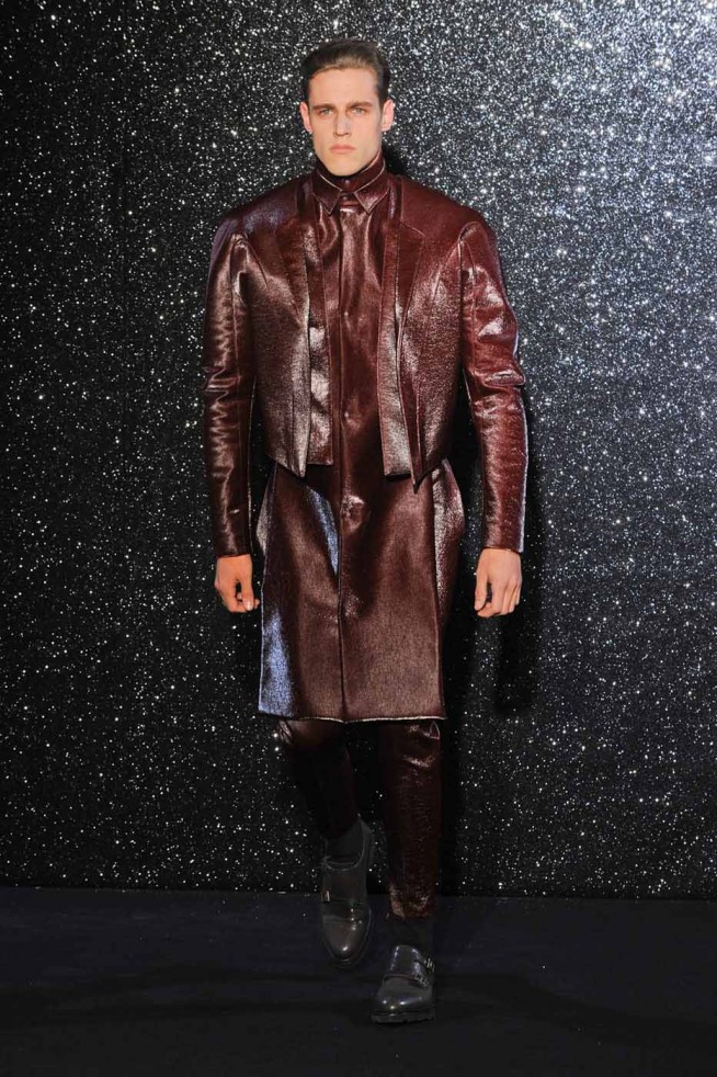 desfile-mugler-parismen-inverno2012-134