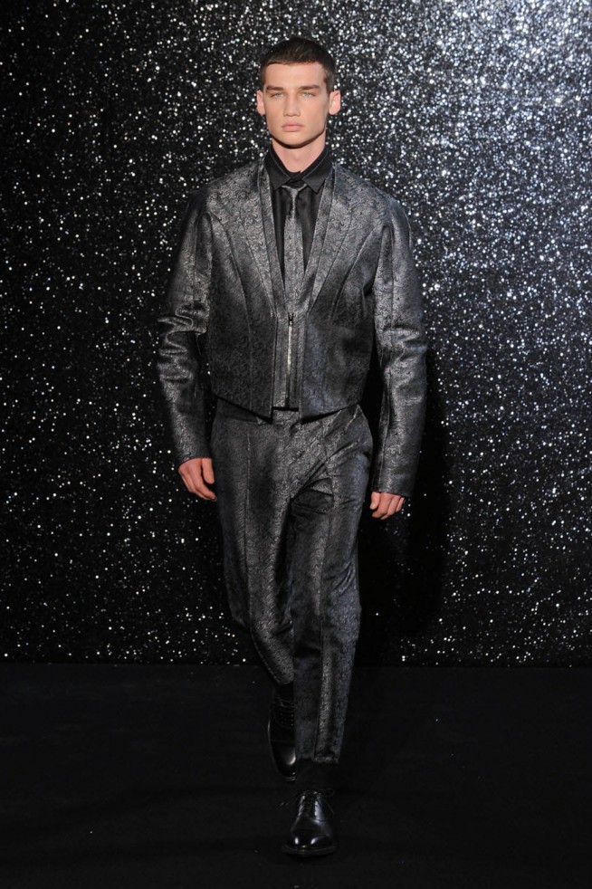desfile-mugler-parismen-inverno2012-136