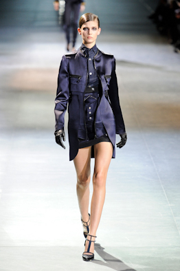desfile-anthony-vaccarello-paris-inv2012-101