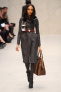 desfile-burberry-londres-inv2012-149