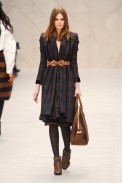 desfile-burberry-londres-inv2012-153