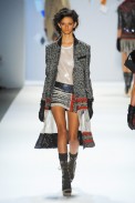 desfile-custo-barcelona-ny-inv2012-104