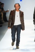 desfile-custo-barcelona-ny-inv2012-163