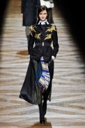 desfile-dries-van-noten-paris-inv2012-102
