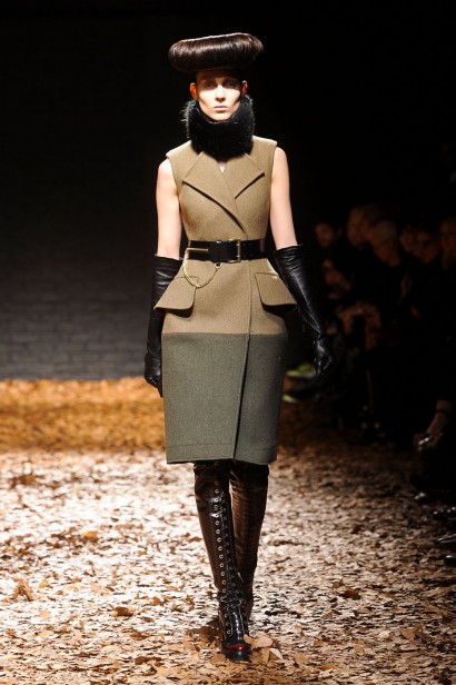 desfile-mcq-londres-inv2012-146