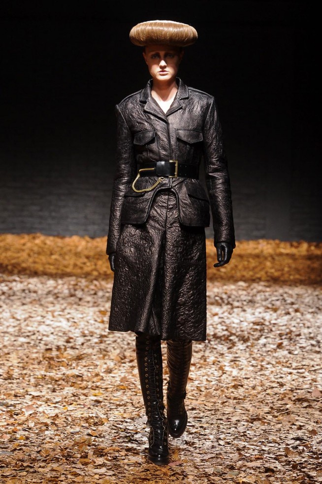 desfile-mcq-londres-inv2012-155