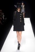 desfile-moschino-milao-inv2012-144