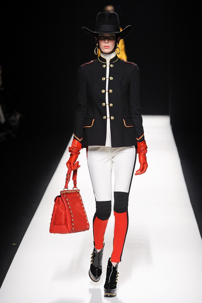 desfile-moschino-milao-inv2012-149