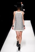 desfile-moschino-milao-inv2012-176