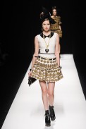 desfile-moschino-milao-inv2012-178