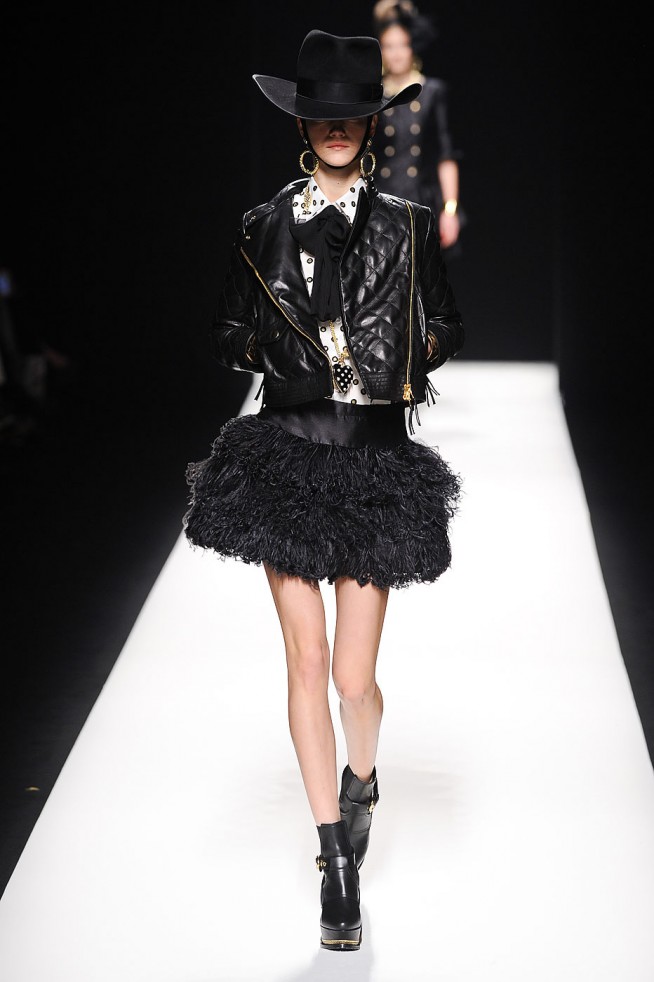 desfile-moschino-milao-inv2012-184
