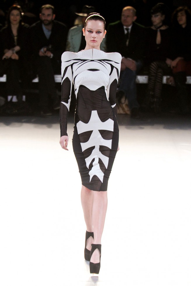 desfile-mugler-paris-inv2012-124