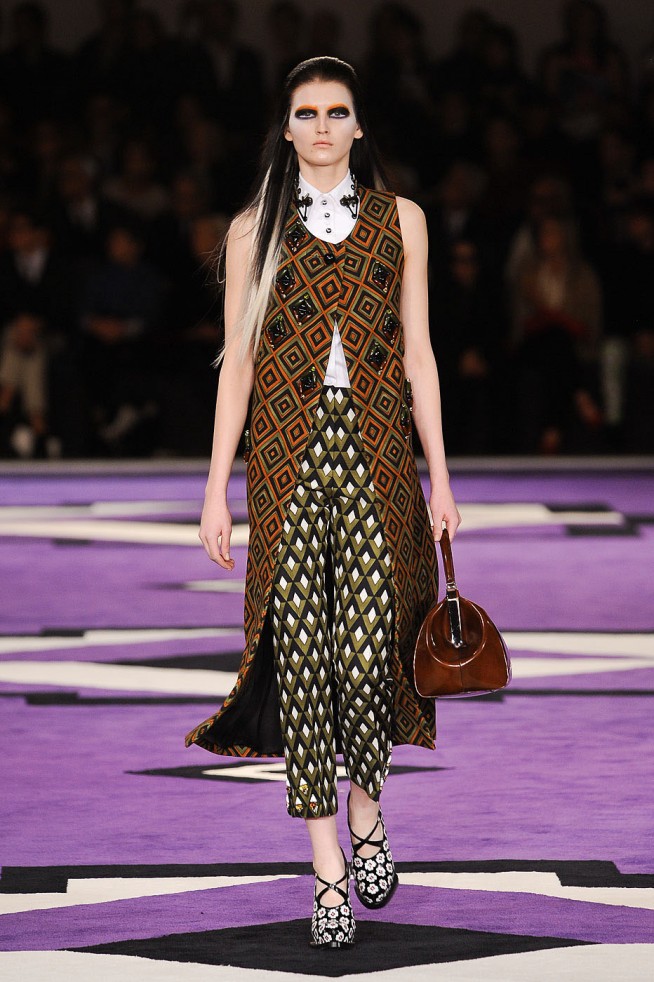 desfile-prada-milao-inv2012-161