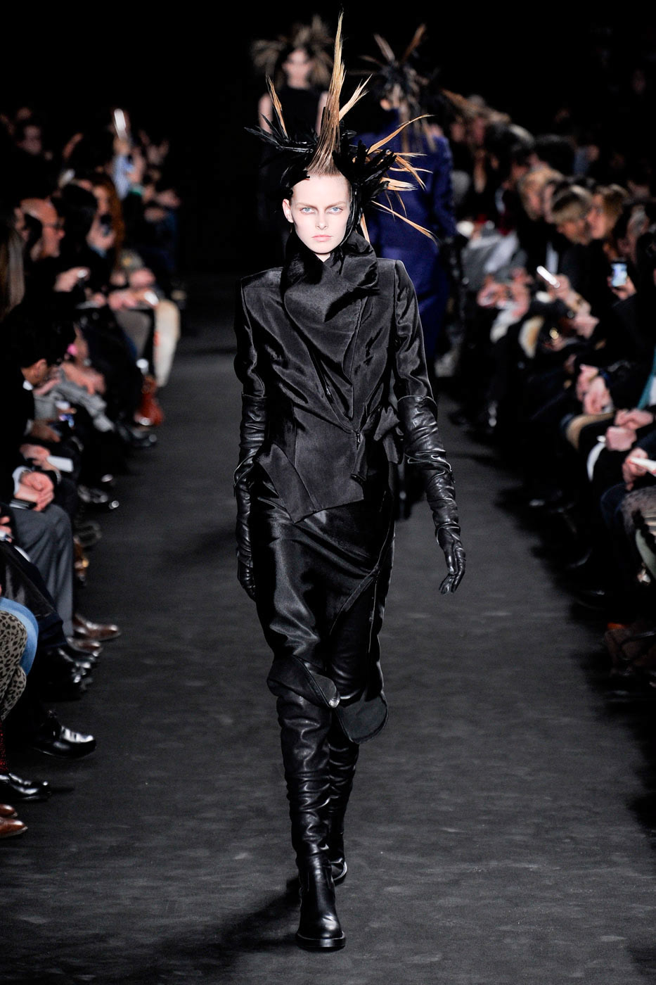 desfile-ann-demeulemeester-paris-inv2012-100