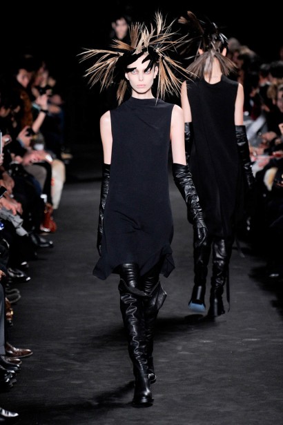 desfile-ann-demeulemeester-paris-inv2012-101