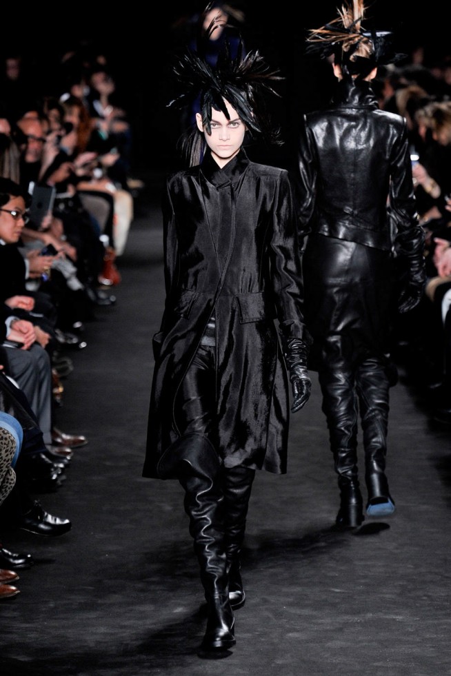 desfile-ann-demeulemeester-paris-inv2012-102