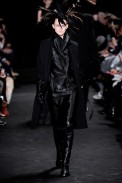 desfile-ann-demeulemeester-paris-inv2012-108